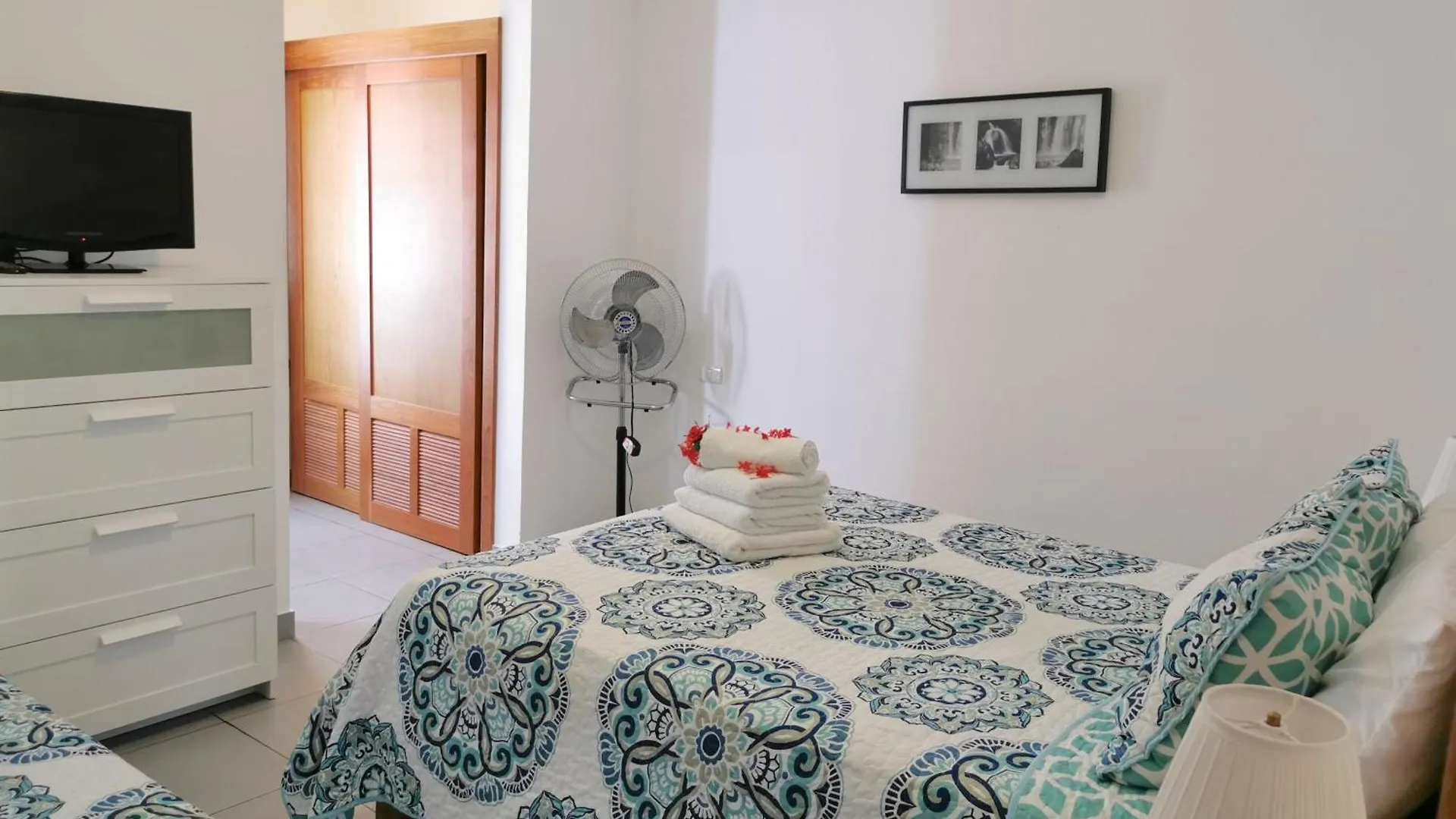 Sunny Suites With Rooftop Pool And Spa - Playa Los Corales Punta Cana Apart Otel