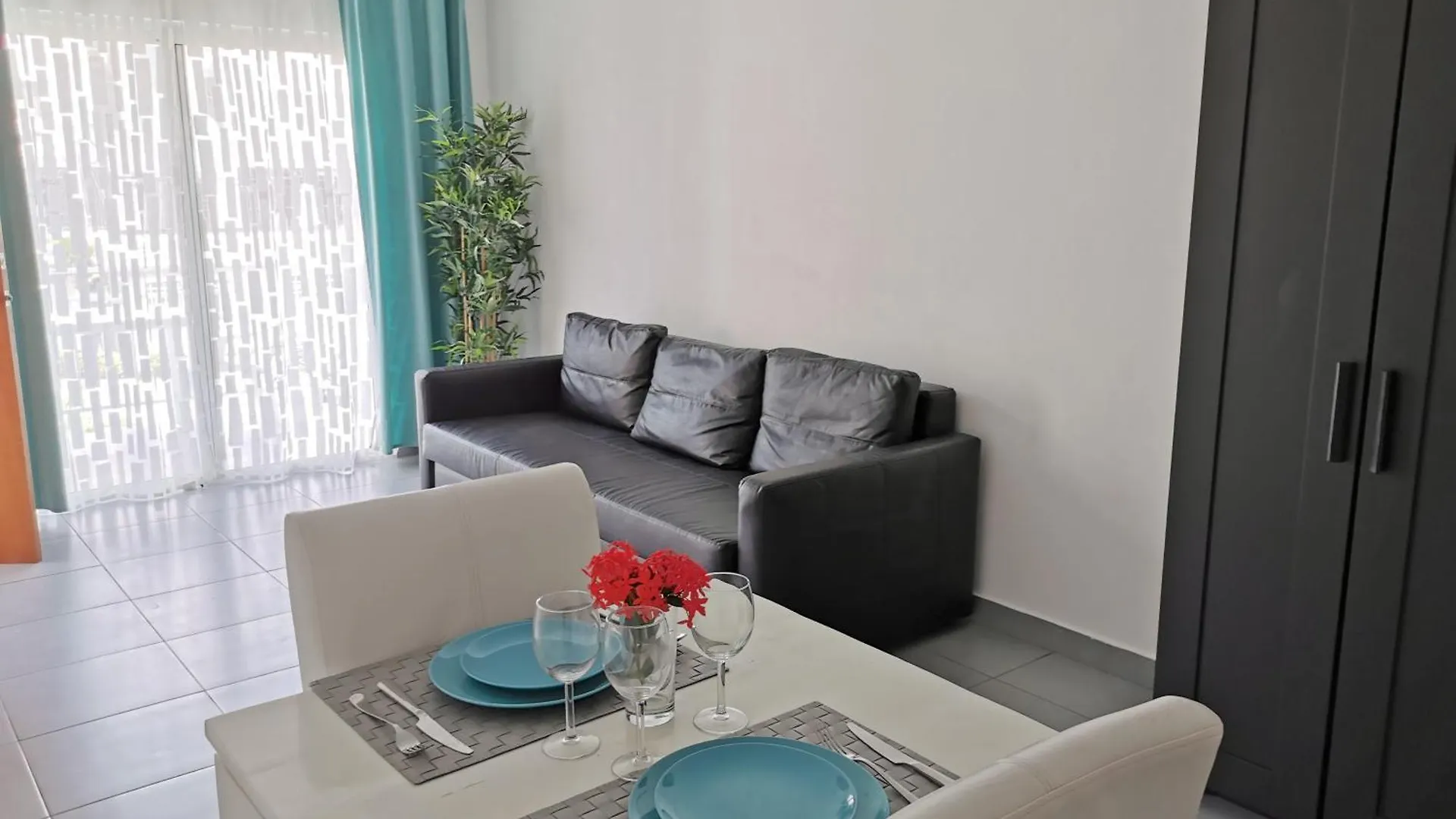 ***** Apart Otel Sunny Suites With Rooftop Pool And Spa - Playa Los Corales Punta Cana Dominik Cumhuriyeti