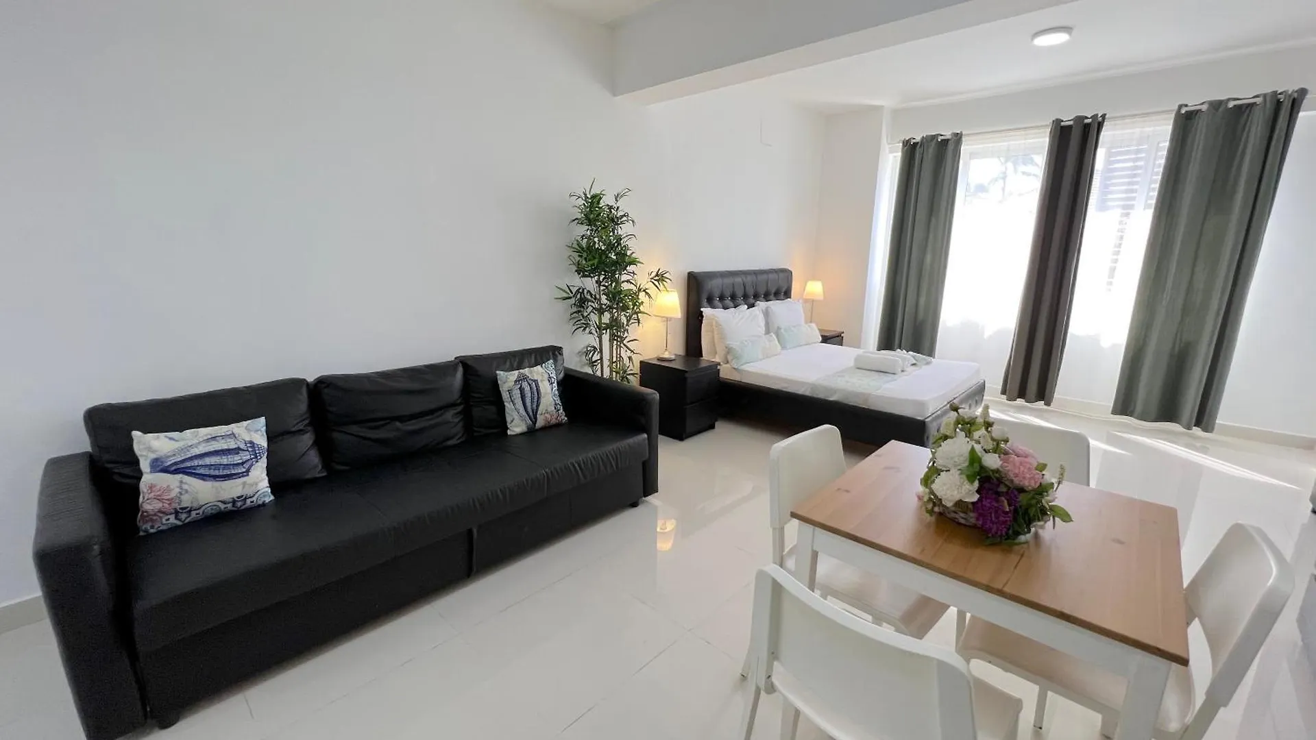Apart Otel Sunny Suites With Rooftop Pool And Spa - Playa Los Corales Punta Cana